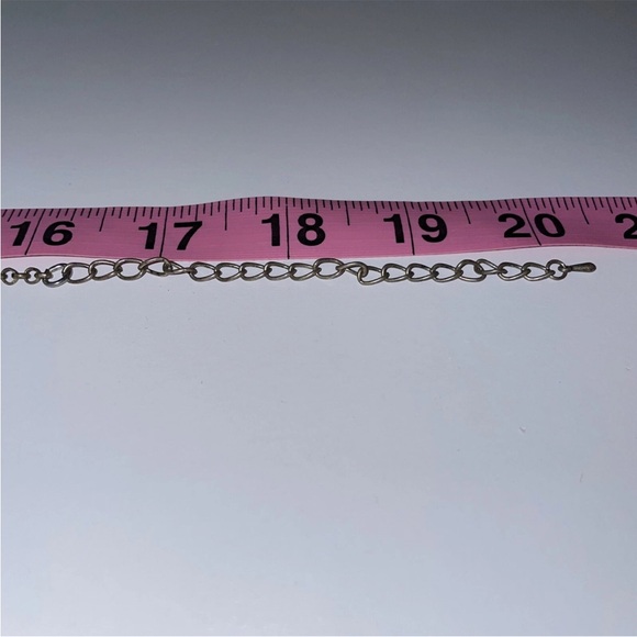 Elegant Pink and Silver Statement Necklace - Picture 6 of 6